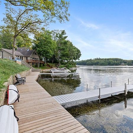Lakeside Getaway With Dock, Firepit, Grill Newaygo Εξωτερικό φωτογραφία