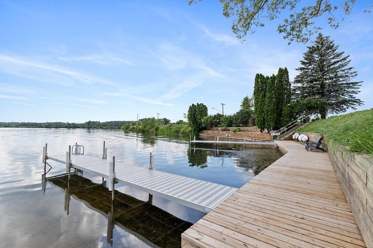 Lakeside Getaway With Dock, Firepit, Grill Newaygo Εξωτερικό φωτογραφία